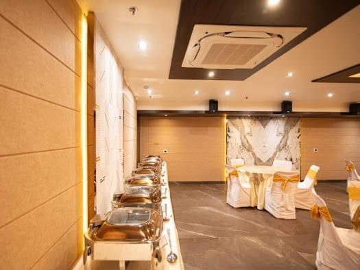 Hotel Emerald Inn Bhopal Exterior photo