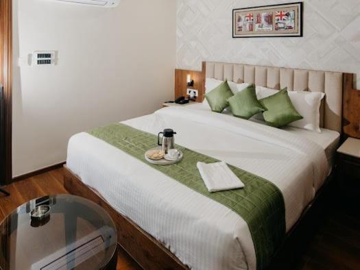 Hotel Emerald Inn Bhopal Exterior photo